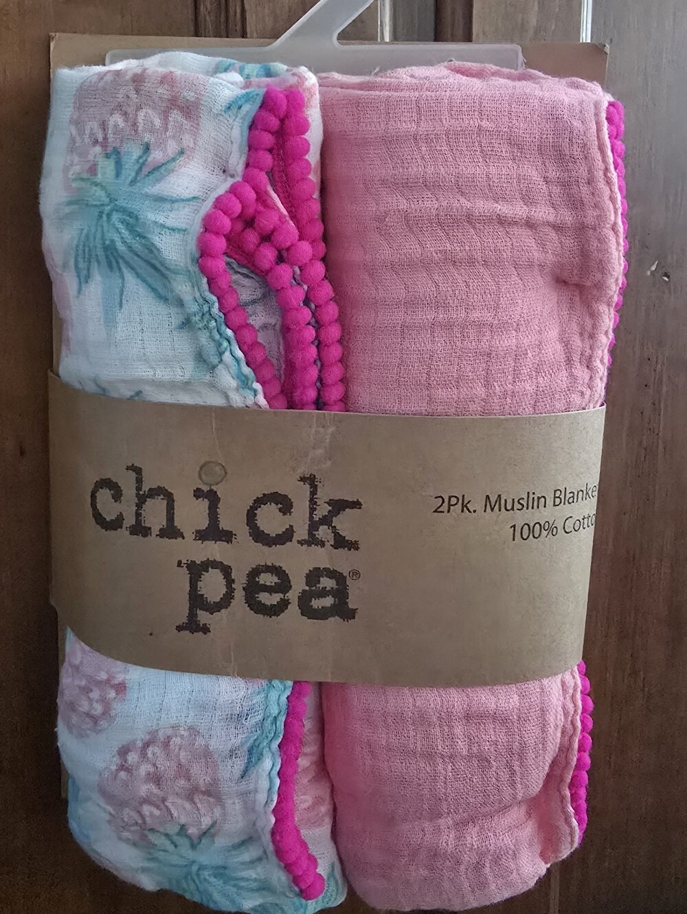 NWT Chick Pea Muslin Swaddling Blanket 2-Pack